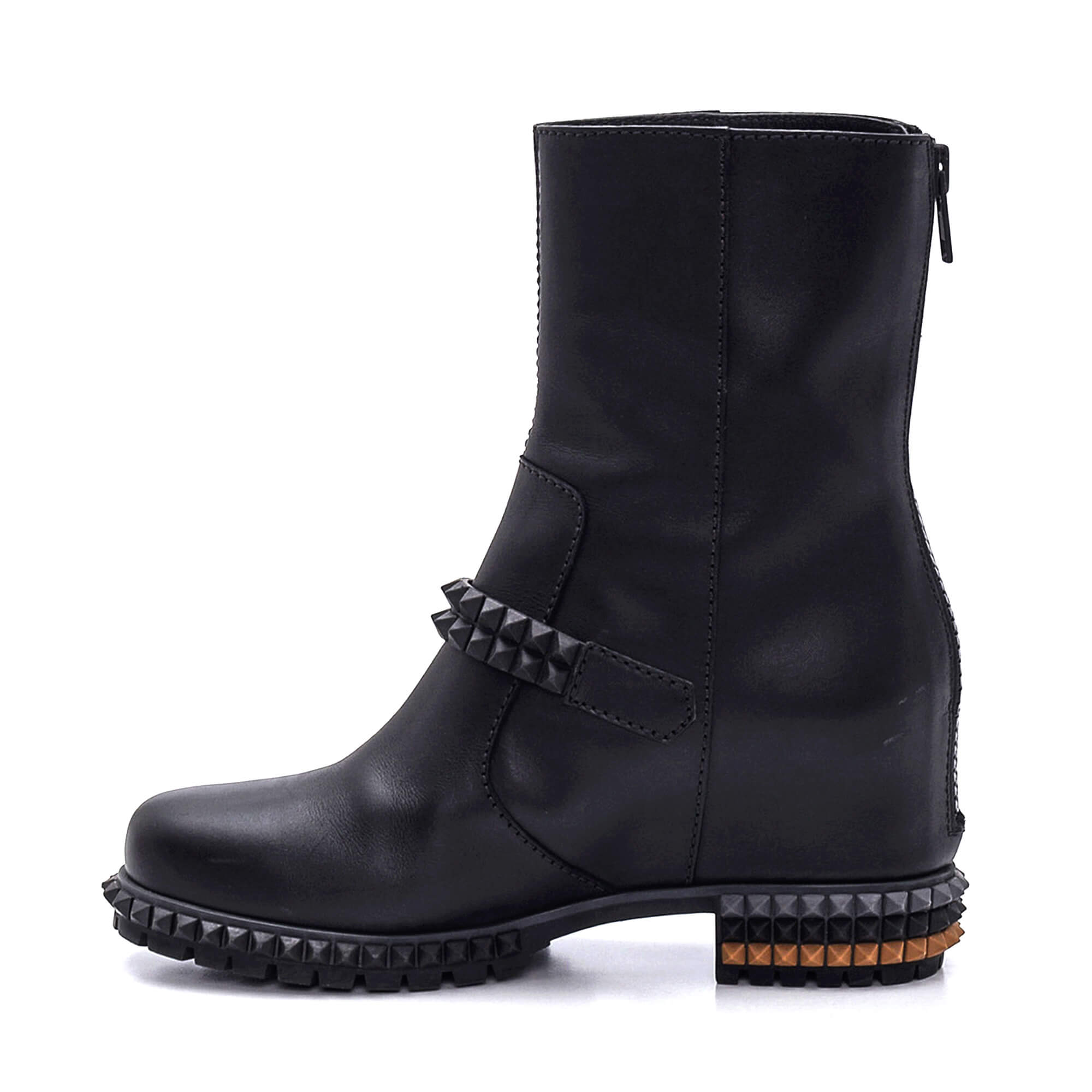 Fendi - Black Leather Stud Boots /39